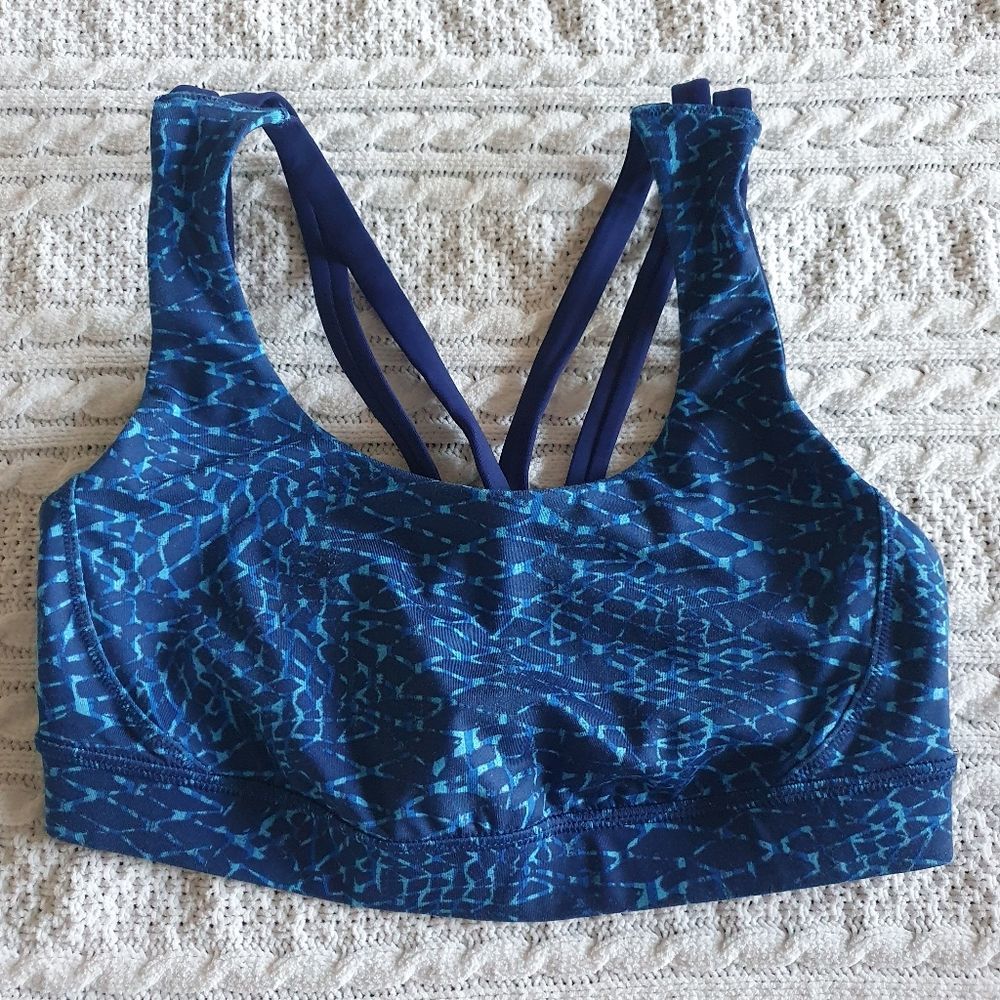 LULULEMON SPORTS BRA SIZE 4 PURPLE